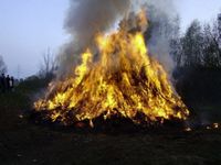 6 Osterfeuer